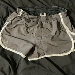 Under Armour running shorts with liner